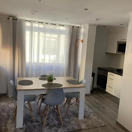 Apartment Marina Plaza 2 *