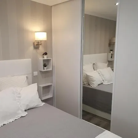 Appartement Marina Plaza 2 *